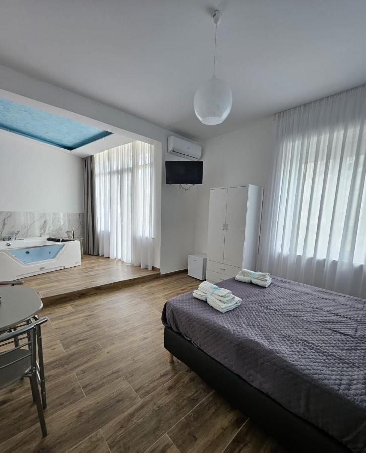 B&B Pietre Preziose Салерно Екстериор снимка